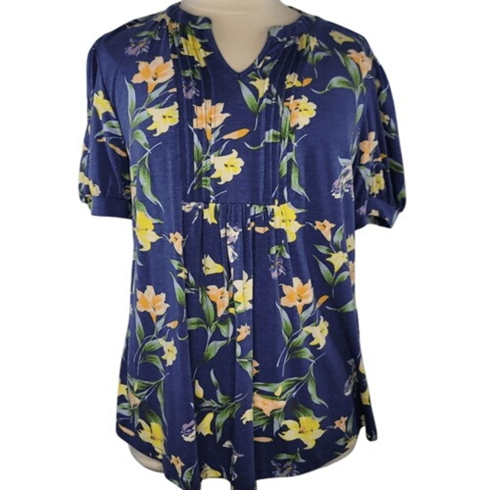 Anyally Blue Floral Print V-Neck‎ Top